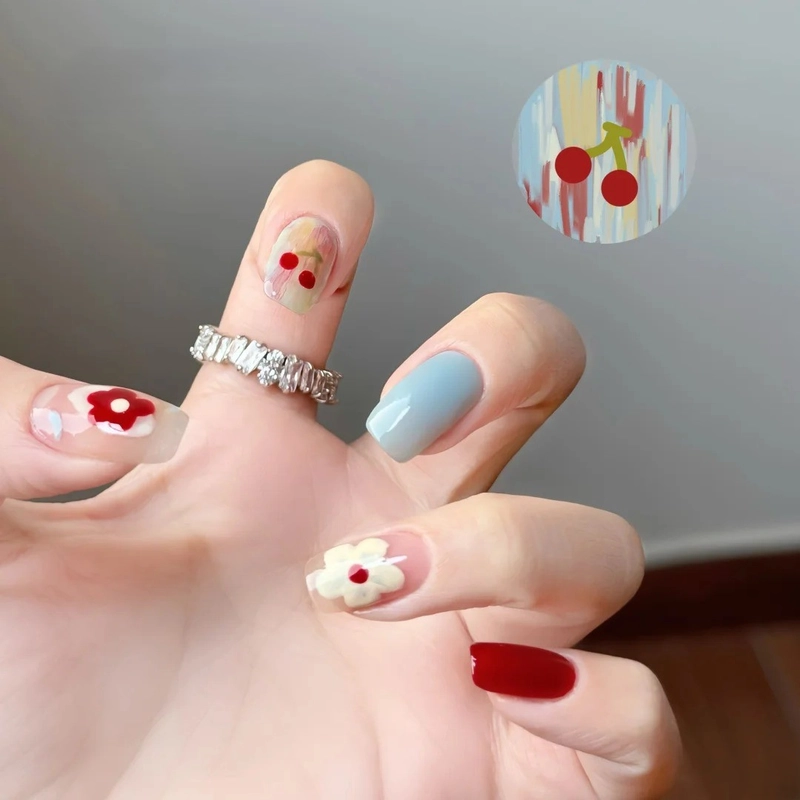 mẫu nail đẹp chụp kỷ yếu phong cách Hàn Quốc