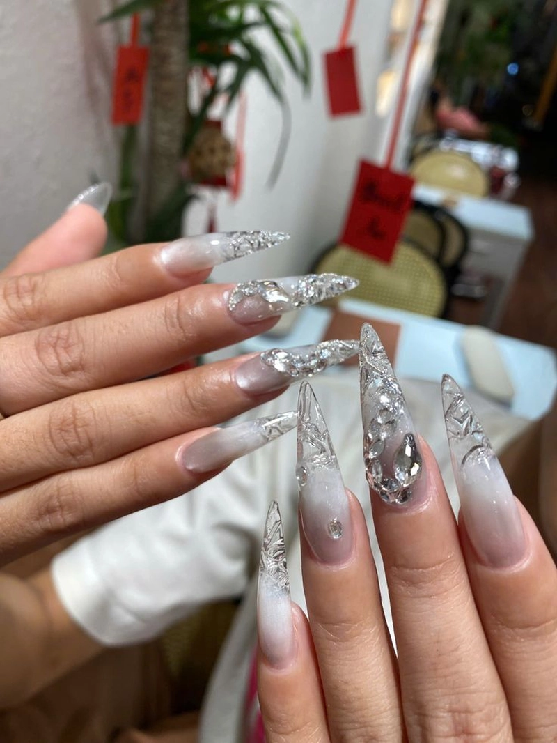 nail chụp kỷ yếu ấn tượng