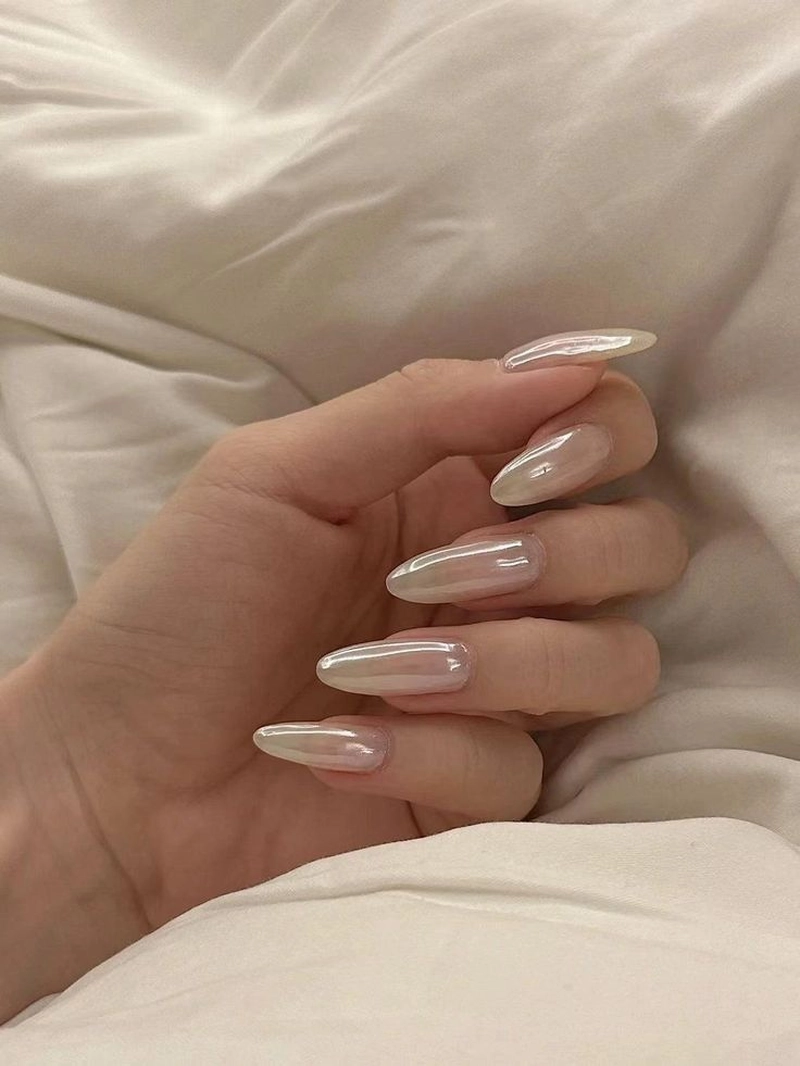 nail tráng gương ngọc trai sang trọng