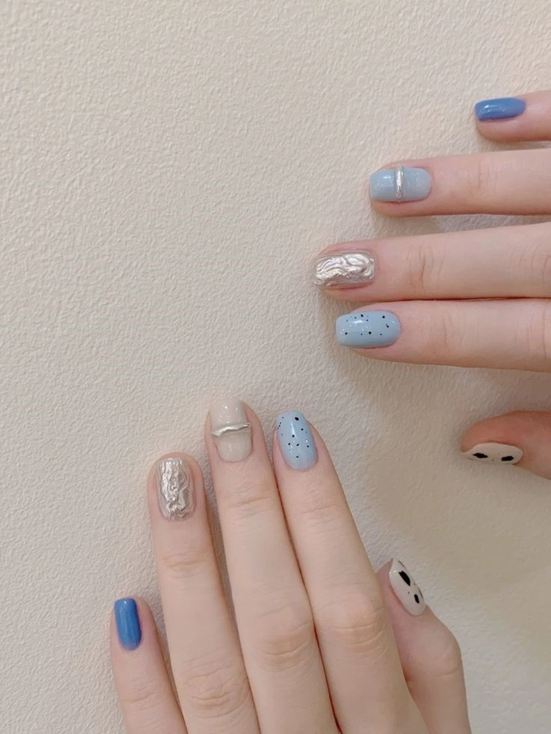 mẫu nail xanh dương độc đáo