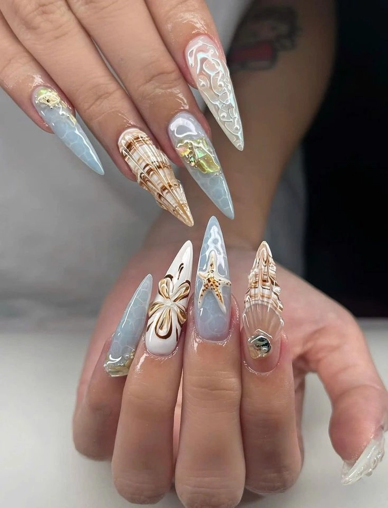 nail màu xanh dương đậm sang trọng