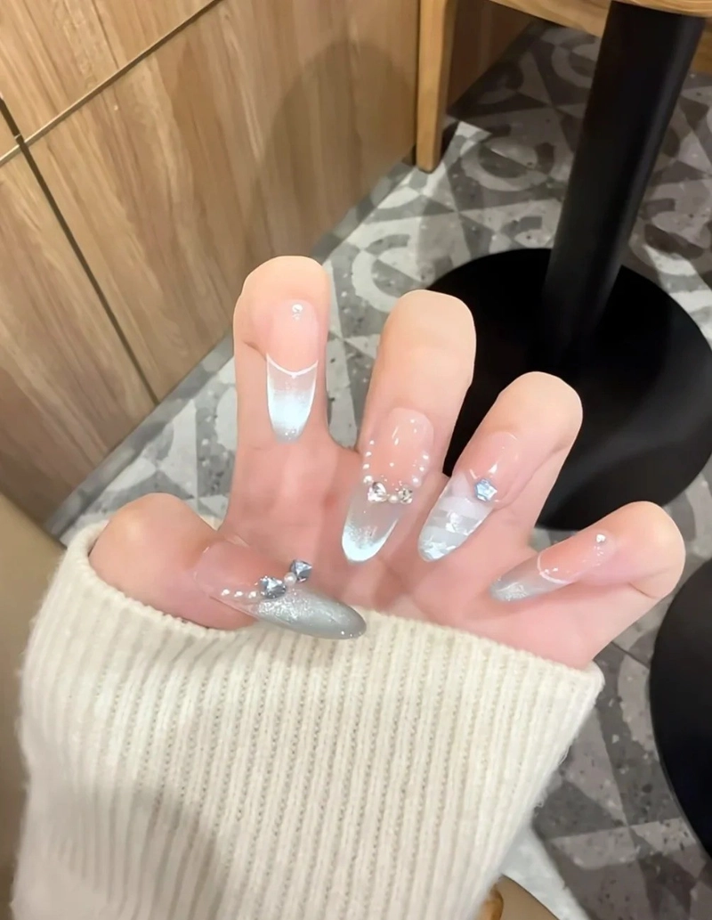 nail xanh dương cute phong cách