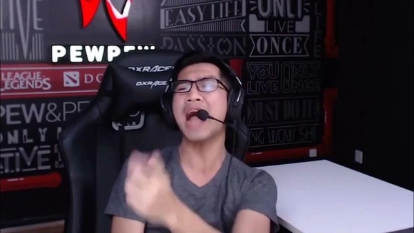 meme quá chuẩn hot trend 