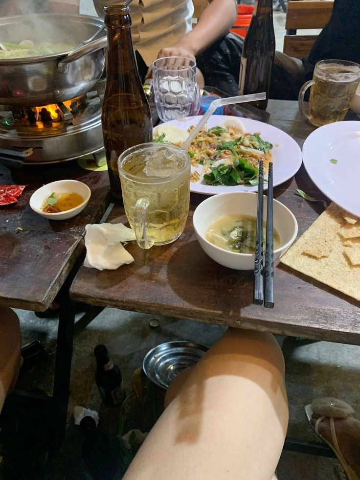 ảnh nhậu 1 mình tâm trạng 