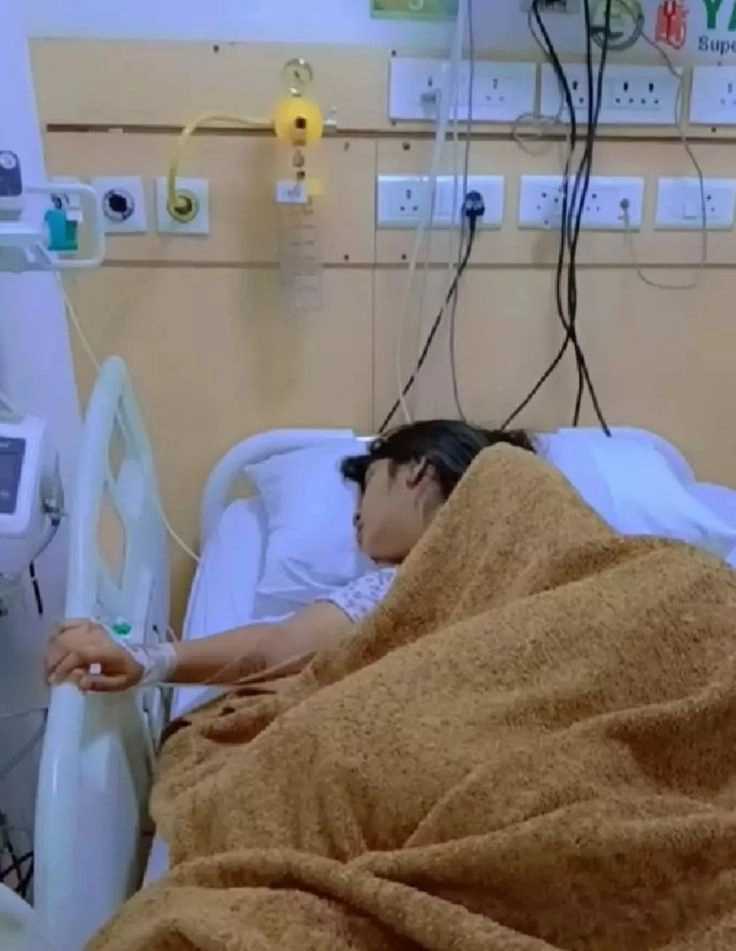 ảnh truyền nước tay nữ