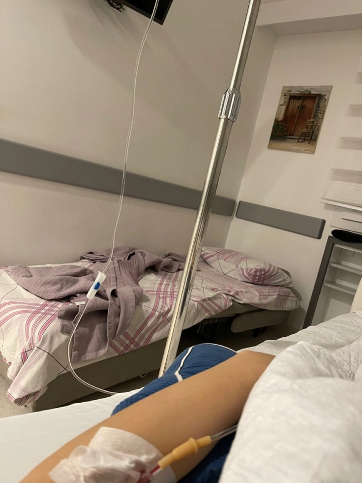 ảnh truyền nước tự chụp góc nghiêng nhẹ 
