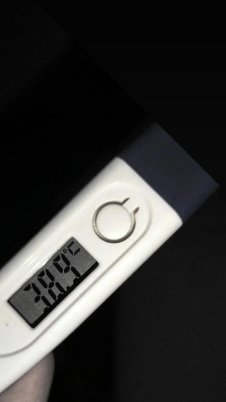 sốt 39 độ hình ảnh khi test nhanh 