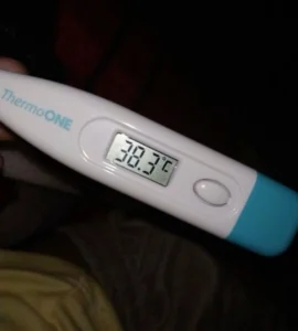 hình ảnh cây đo nhiệt độ sốt 39 độ sử dụng tại nhà