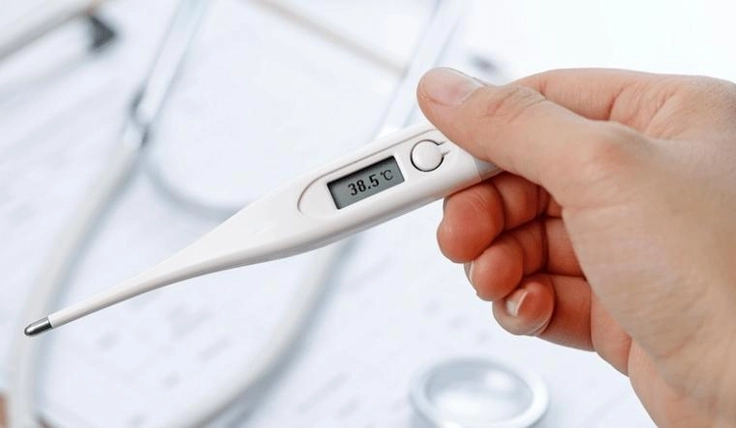 ảnh cặp nhiệt độ sốt 39 độ hiển thị rõ ràng 