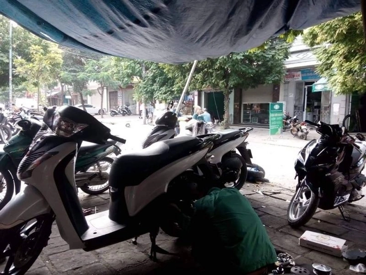 ảnh hỏng xe giữa đường khẩn cấp 