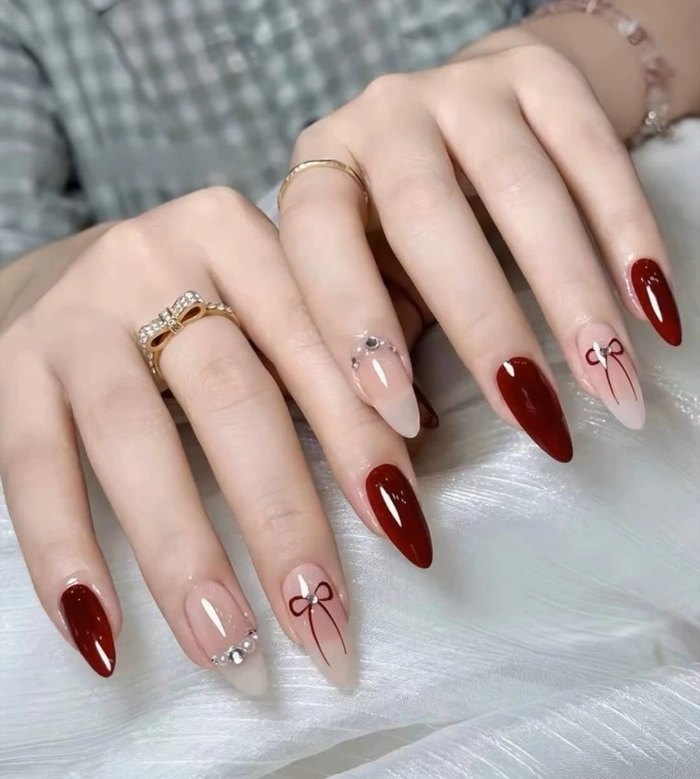 mẫu nail cho học sinh cấp 3 thanh lịch 