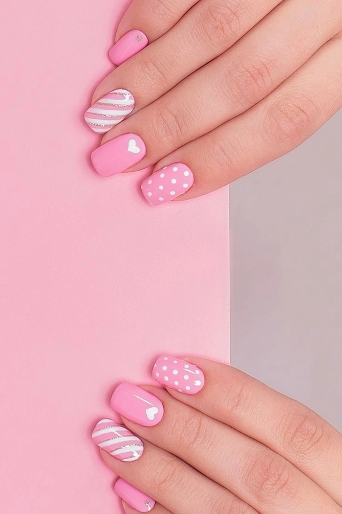 mẫu nail cho học sinh cấp 3 vẽ hoa 