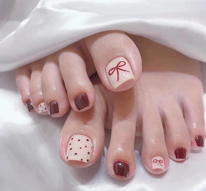 nail chân màu hồng đất vintage 