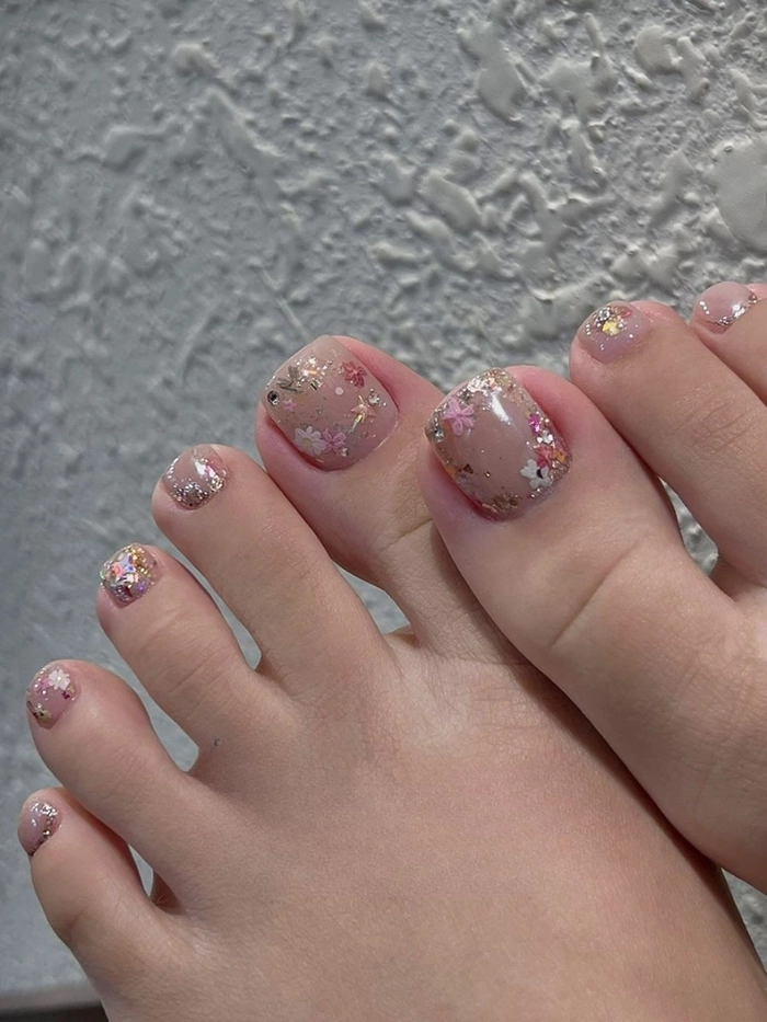 nail chân màu hồng đất phong cách nhẹ nhàng 
