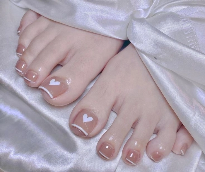 mẫu nail chân màu hồng đất hot 