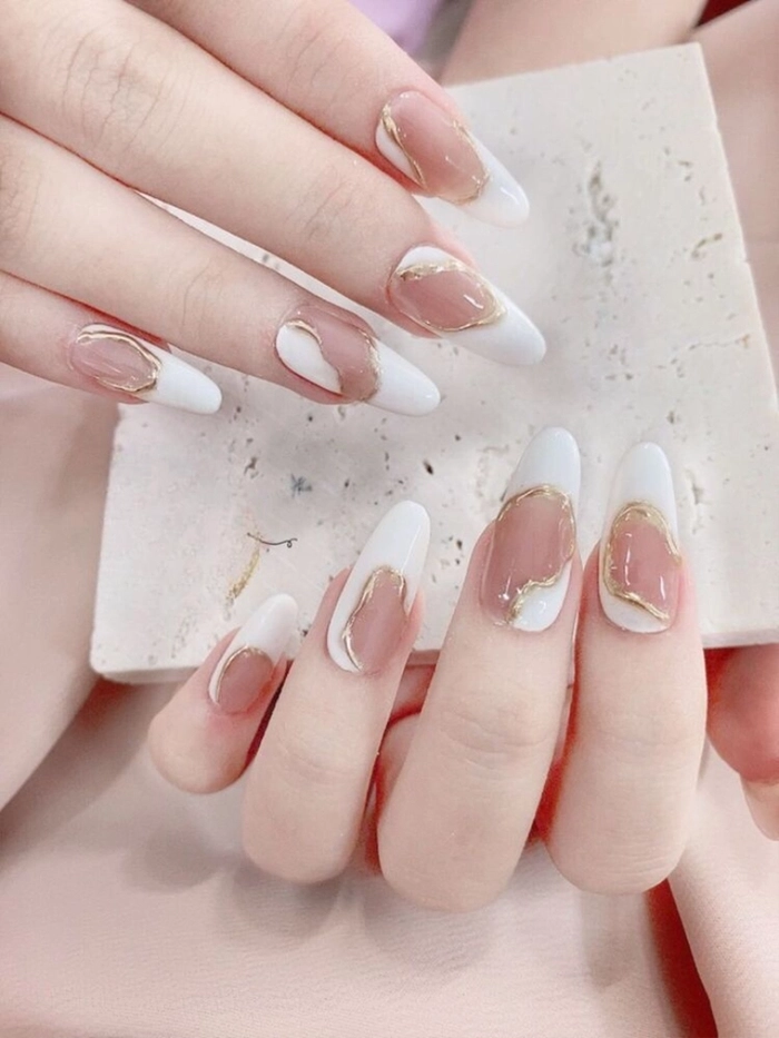 móng nhọn trắng đẹp tự nhiên 