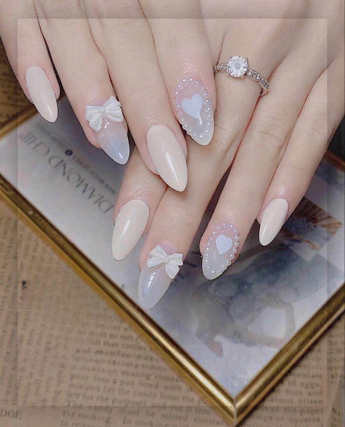 nail nhọn trắng tone nhẹ 