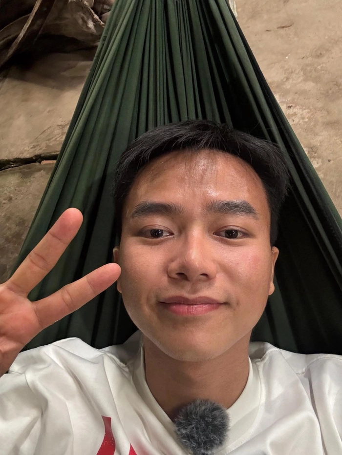 say hi meme gia đình haha