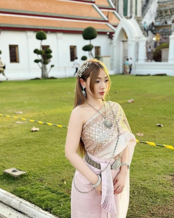 Trần Hà Linh nhẹ nhàng và cuốn hút
