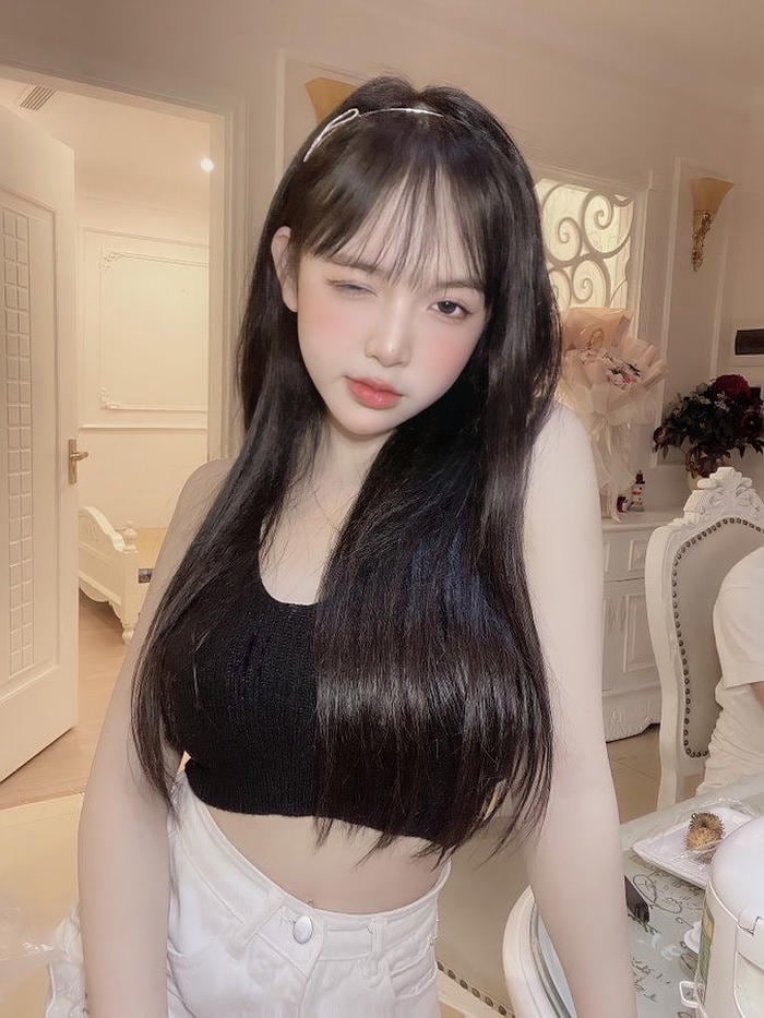 ảnh Trần Huyền Châu tone nhẹ