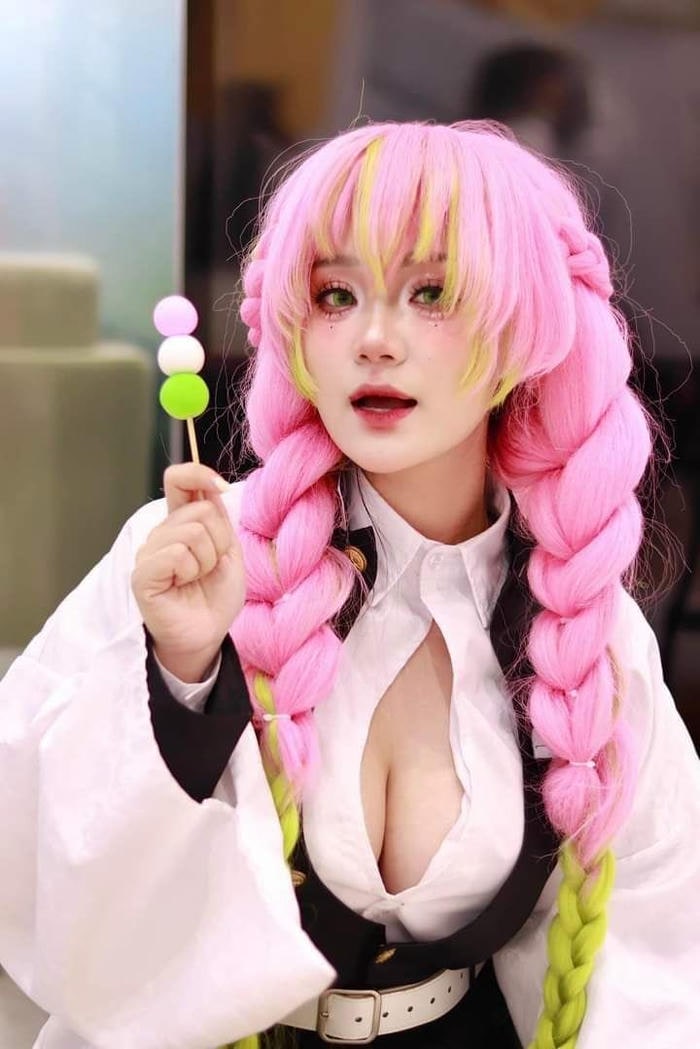 cosplay Luyến Trụ hóa thân nhân vật