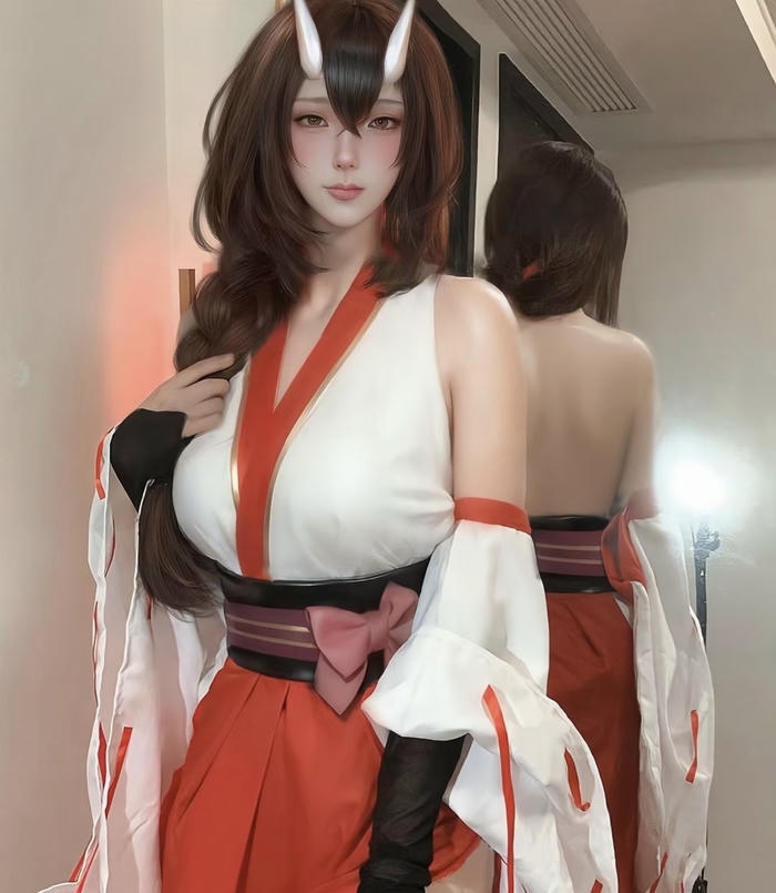 cosplay anime nữ quyến rũ