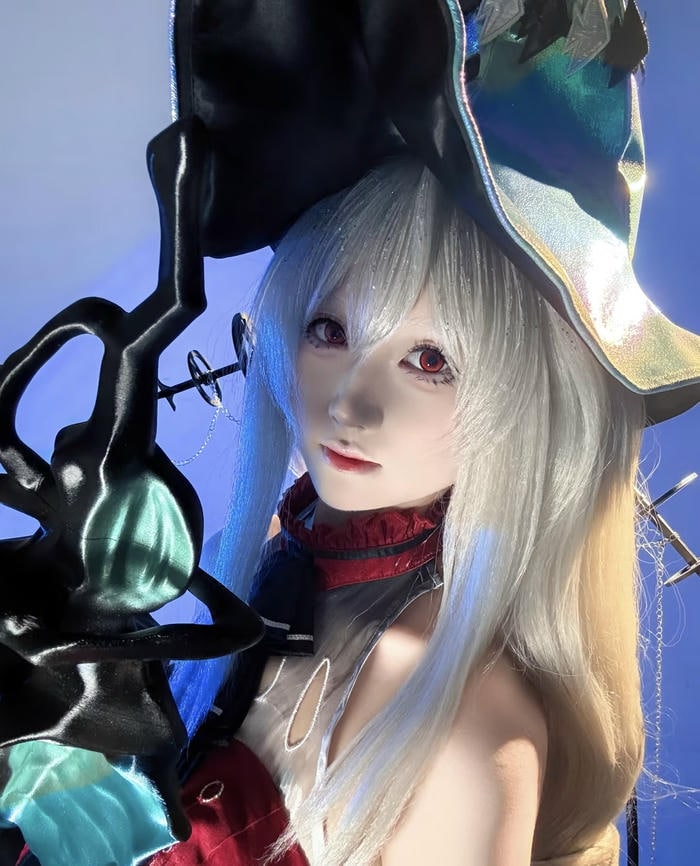 cosplay anime nữ thần bí