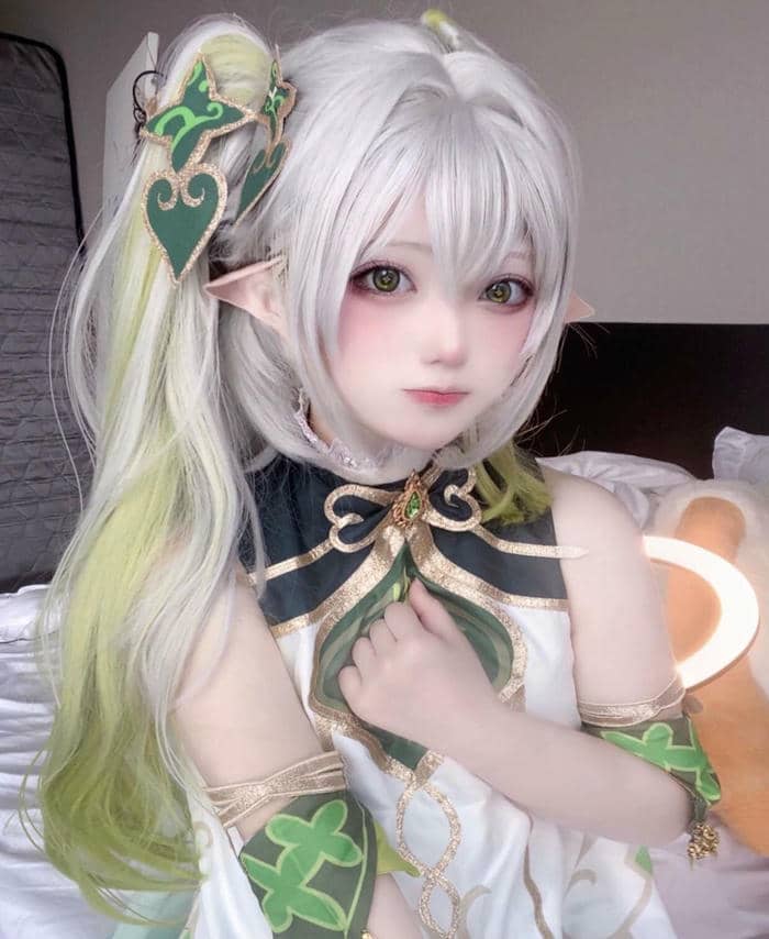 cosplay cute girl
