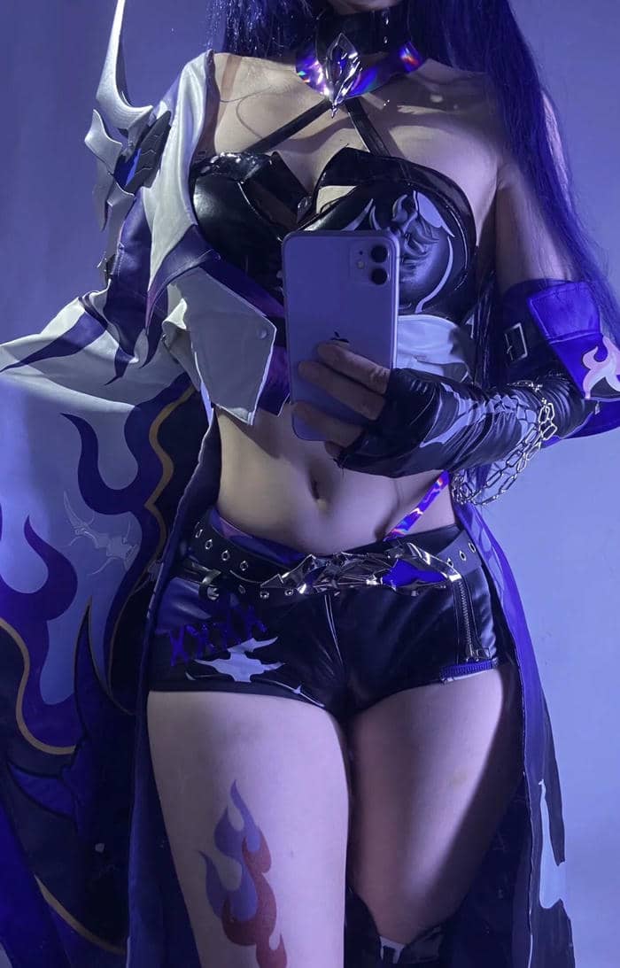 gái cosplay nhân vật game