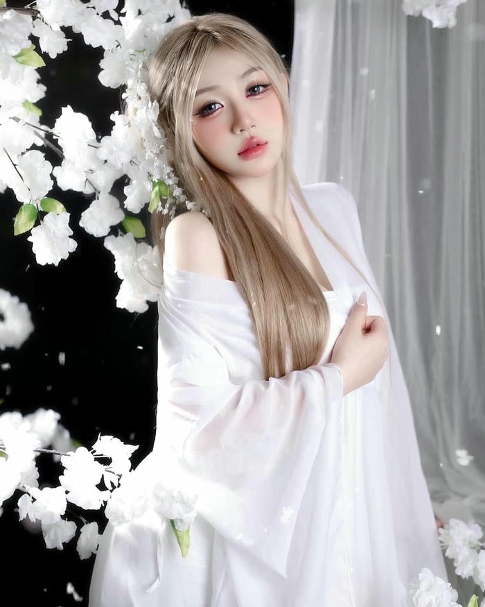 hình Trần Hà Linh trong concept mới