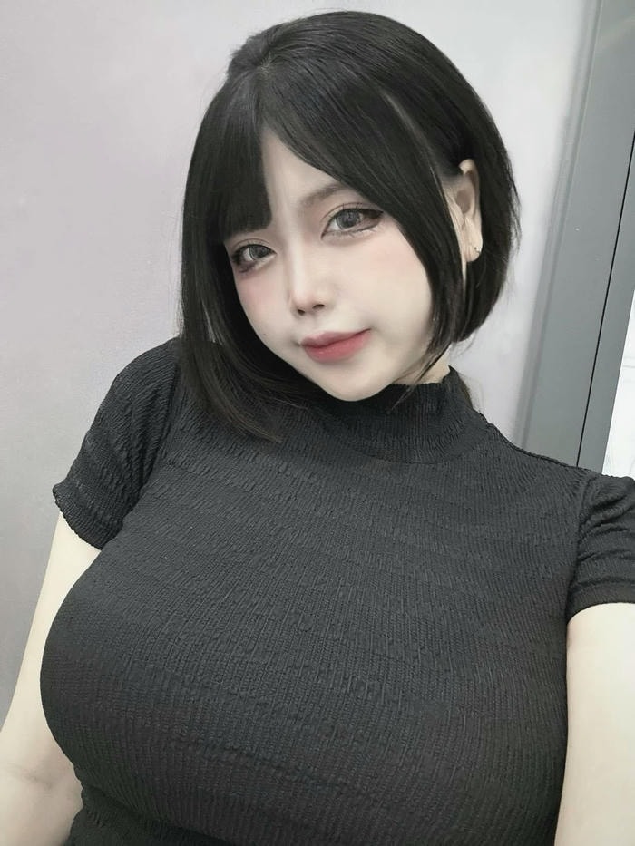 hình ảnh Pi Tiên gợi cảm quyến rũ