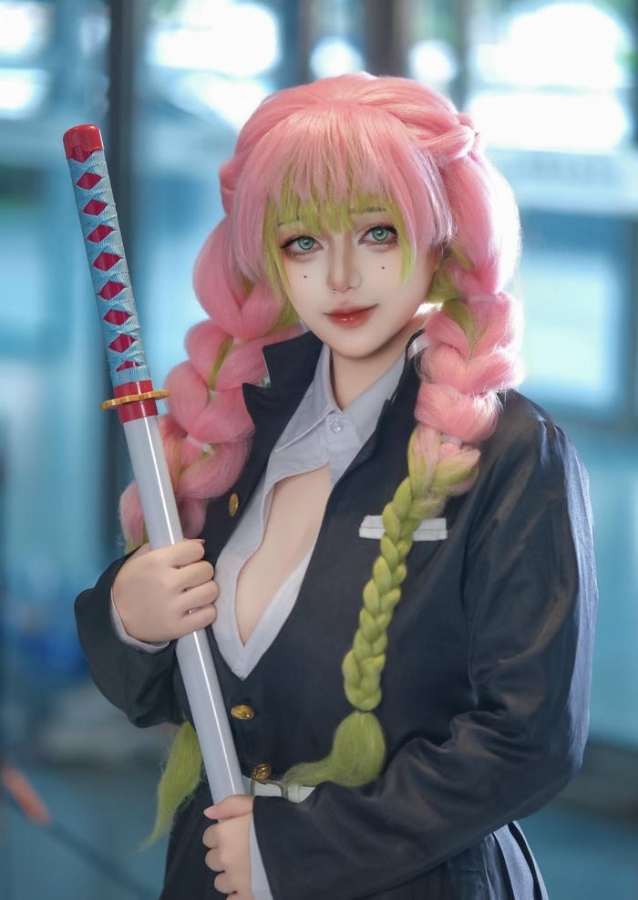 hình cosplay Luyến Trụ phiên bản đời thực