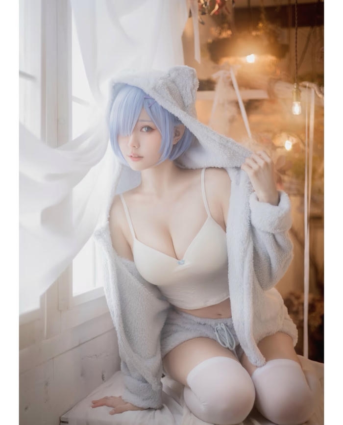 hình cosplay anime nữ đẹp tinh khôi