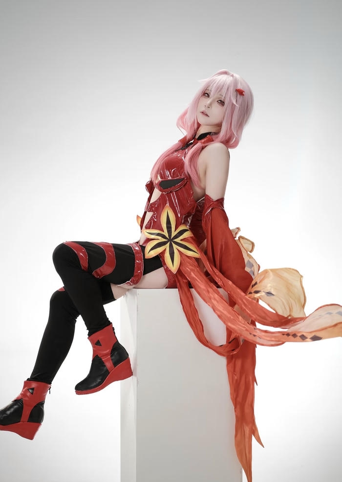 hình cosplay anime nữ thần xinh xắn