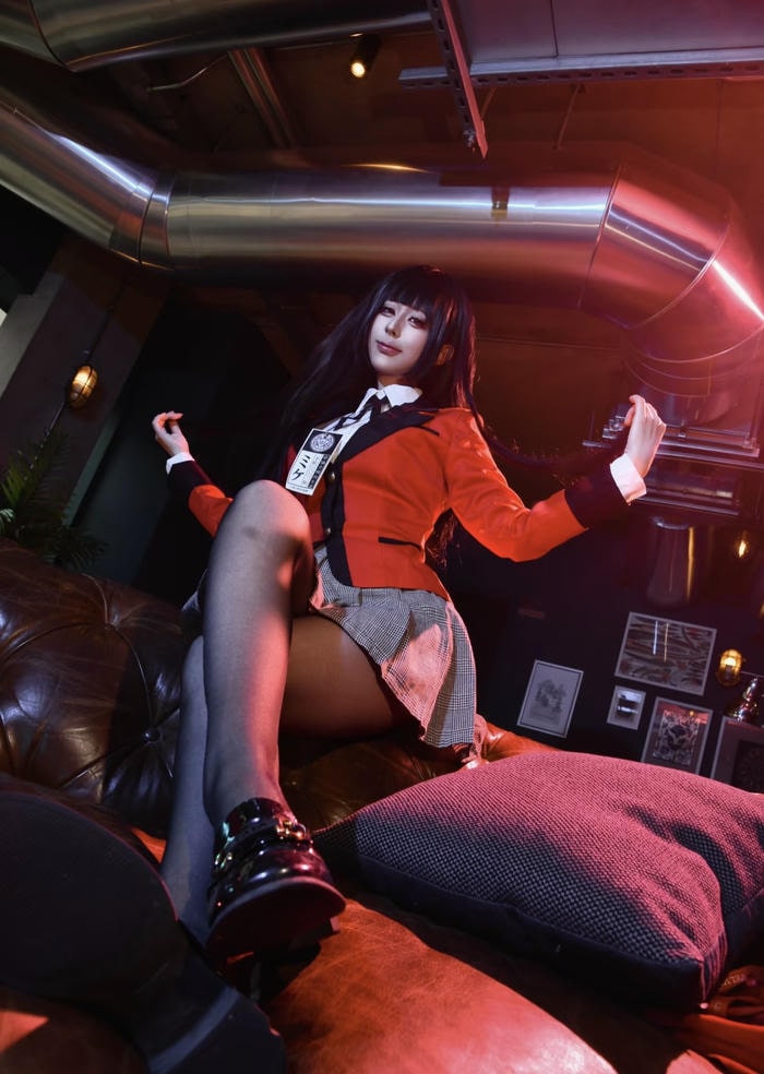 hình cosplay anime nữ tóc dài