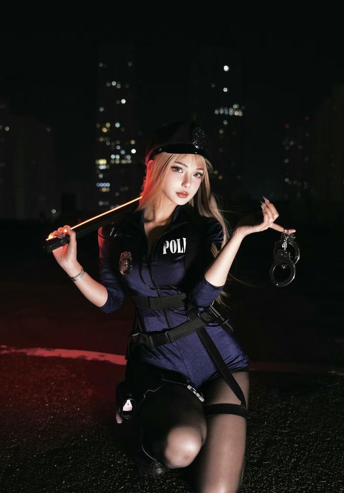 ảnh cosplay cảnh sát nữ đẹp(1)